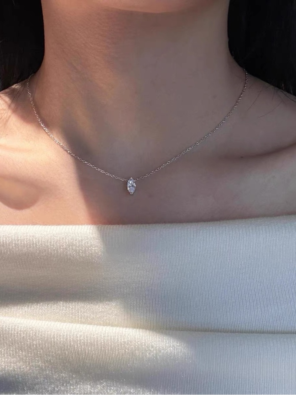 Elegant Silver Marquise Pendant Necklace - White Crystal